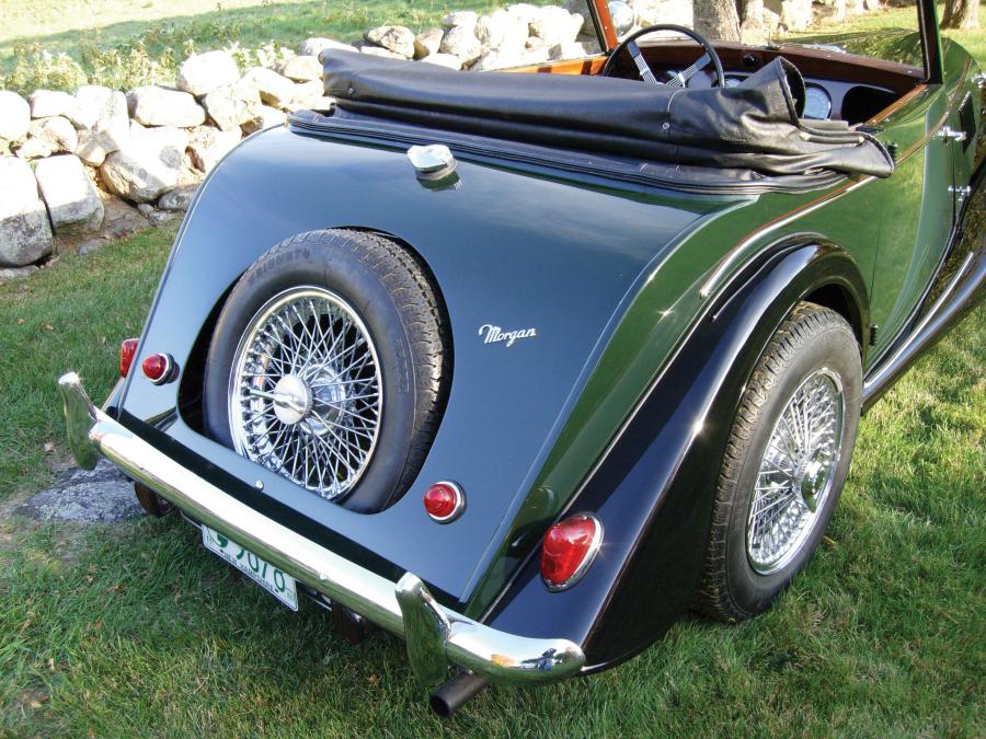  Morgan Plus 4 Drophead Coupe 1964 года  (фото 6 из 16)